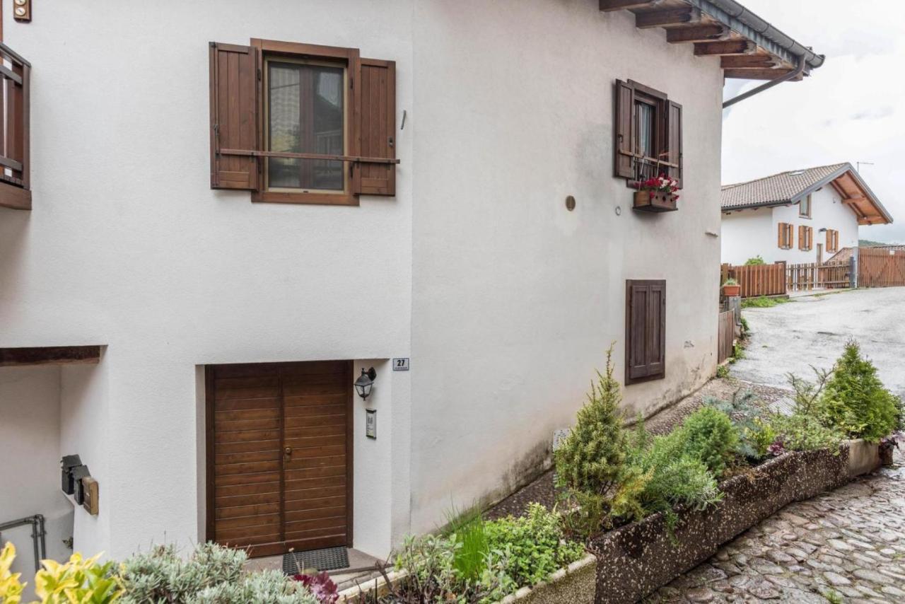 Loft Della Perpetua Di Casa Bernardi, Fuga Romantica Petfriendly Montagnaga  Exterior photo