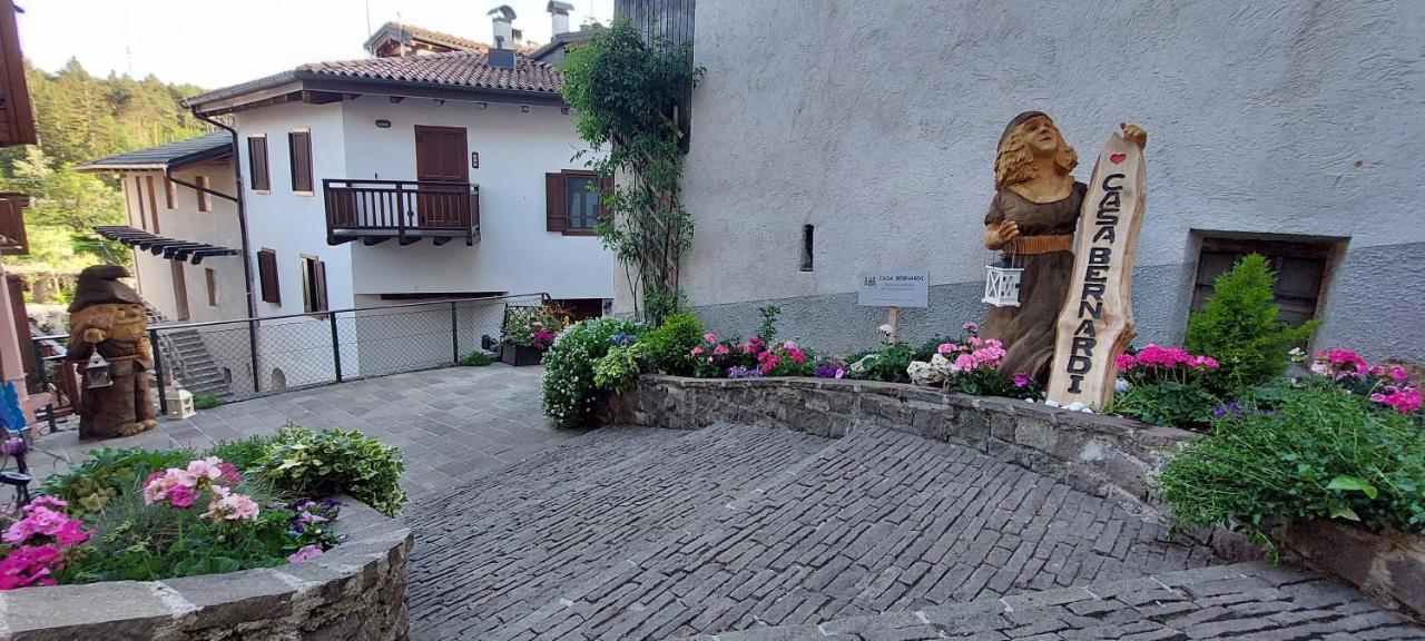 Loft Della Perpetua Di Casa Bernardi, Fuga Romantica Petfriendly Montagnaga  Exterior photo